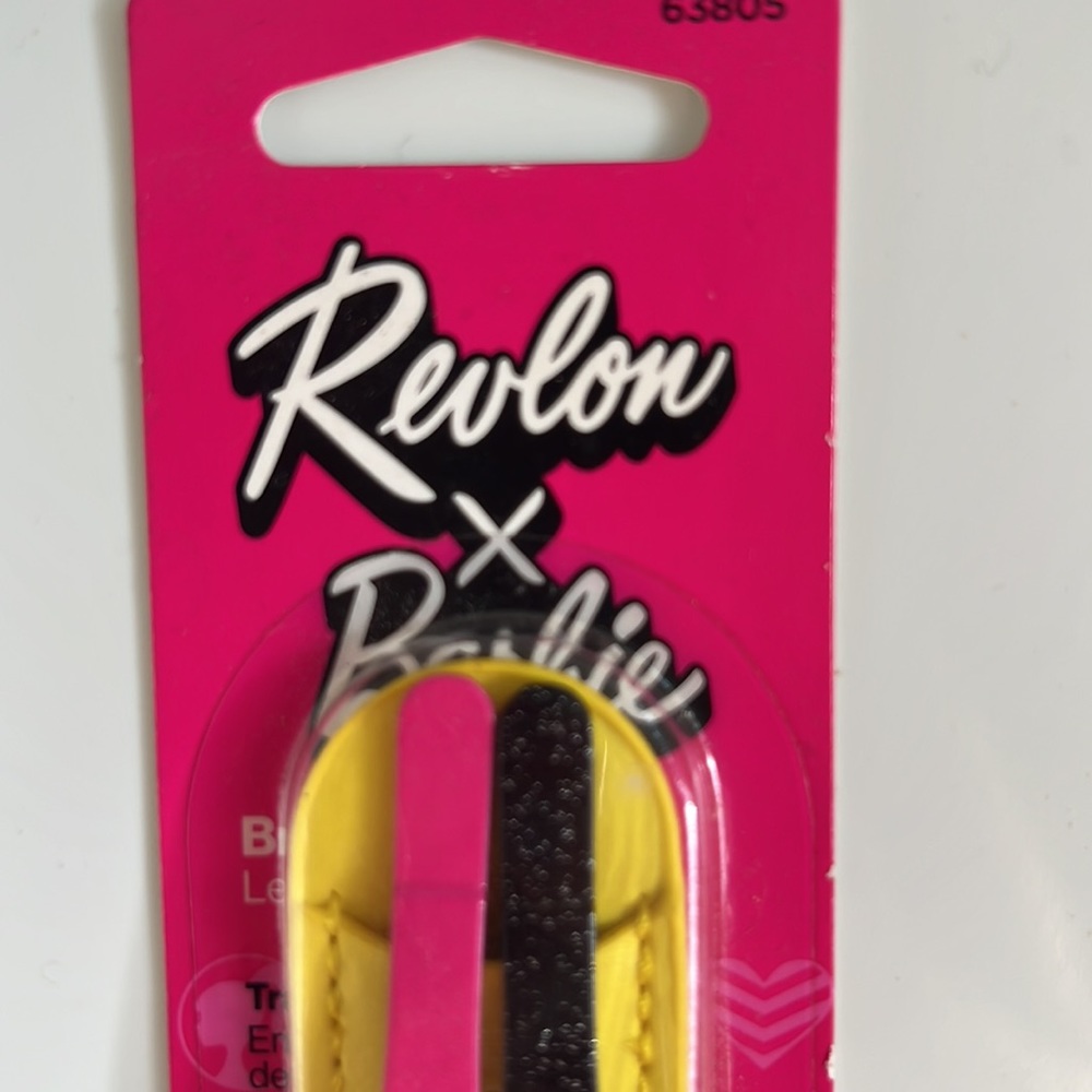 Revlon x Barbie tweezer set - Picture 4 of 5